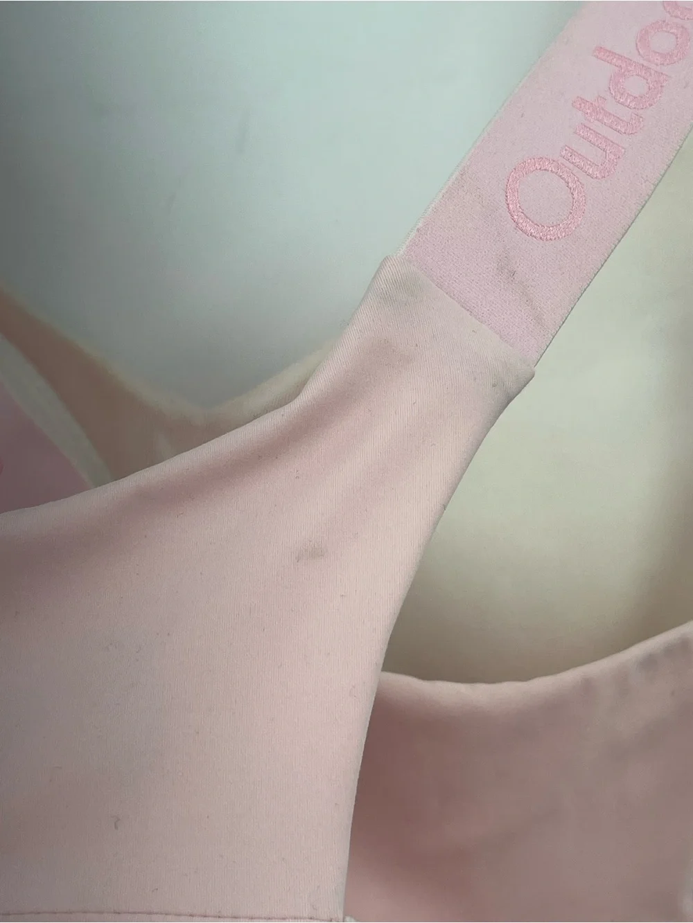 Outdoor Voices Circuit Bra in Cosmos 0718 S/M D cup light pink logo adjustable